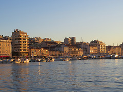 Le soir sur le Vieux Port.