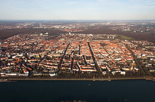 Blick auf die Südstadt übern Maschsee