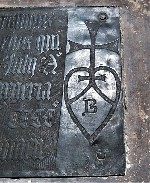 stamford all saints church, lincs (11) merchants mark on c15 brass of john browne +1442 and wife margery +1460 stamford all saints church, lincs (11) merchants mark on c15 brass of john browne +1442 and wife margery +1460