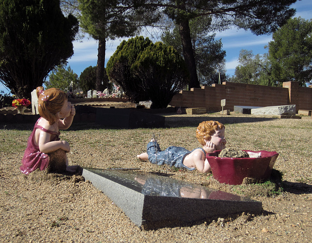 Alpine Cemetery (2766)