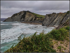 Playa de Itzurun - Flysch de Zumaia  -  HFF