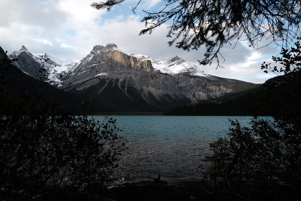 Emerald Lake L1010646