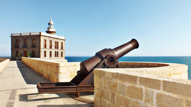 Phare de Melilla la Vieja sur la tour Bonete dans la ville de Melilla  Espagne.