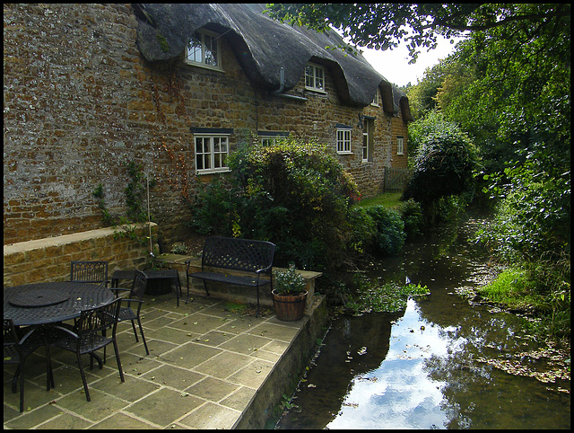 riverside cottages at Adderbury