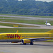 BOEING 737-800 der TUIfly in Hamburg Fuhlsbüttel