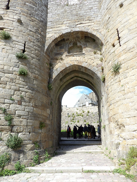 La porte du Guichet à Dinan (22)