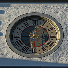 Modern clock @ watch tower: one pointer showing nearly the actual time exactly.