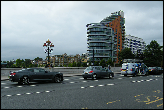 Putney Bridge carbuncle