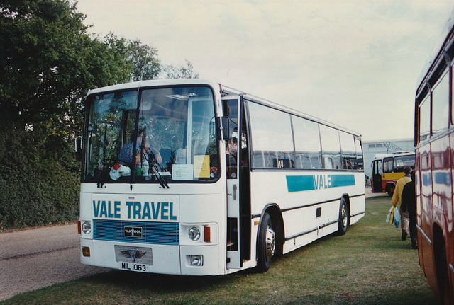 Vale Travel MIL 1063 (NMJ 292V) at Showbus - 21 Sep 1997 (373-10)