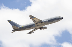 Fuerza Aérea Colombiana Boeing KC-767 FAC1202 "Jupiter"