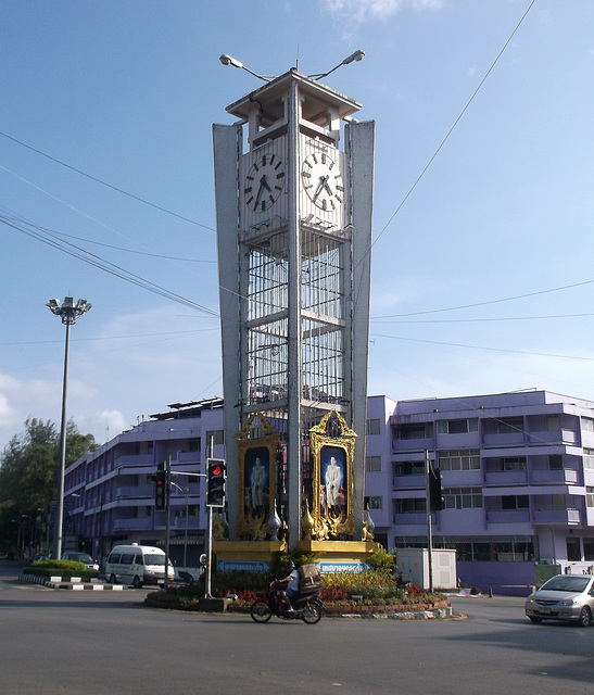 L'heure thaïlandaise / Thai time