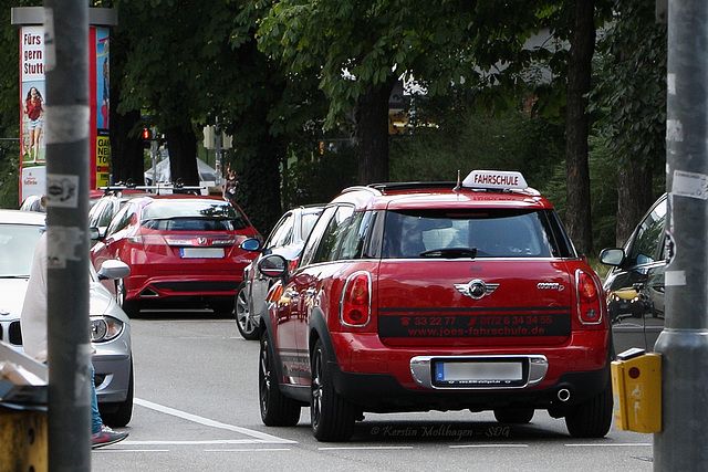 Mini als Fahrschulwagen