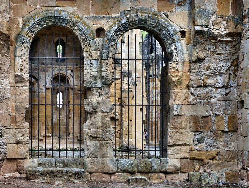 Alet-les-Bains - Abbaye Notre-Dame