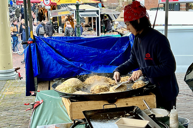 Preparing Hiroshima Okonomiyaki