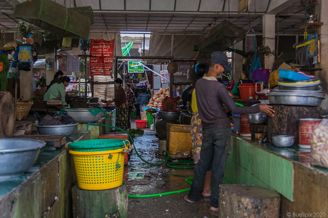 auf dem Myoma Market in Sagaing (©Buelipix)