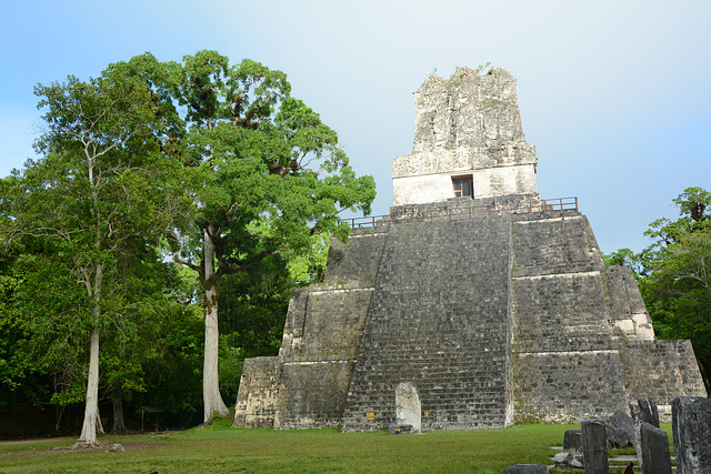 Guatemala, Tikal, Templo II - de las Mascaras