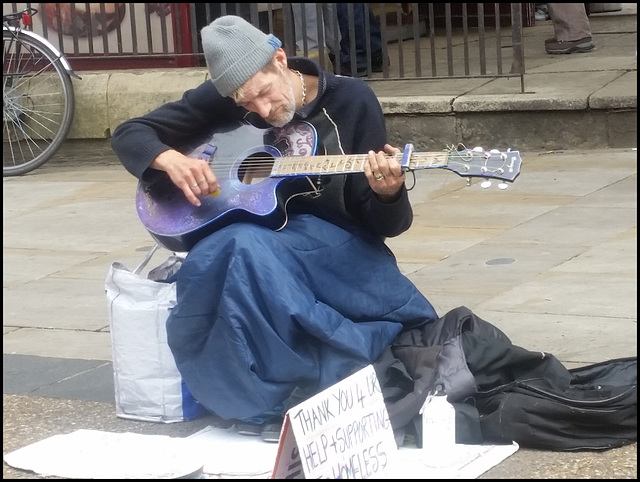 Oxford busker