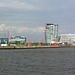 Grasbrookhafen mit Marco Polo-Wohnturm und Unilever-Zentrale