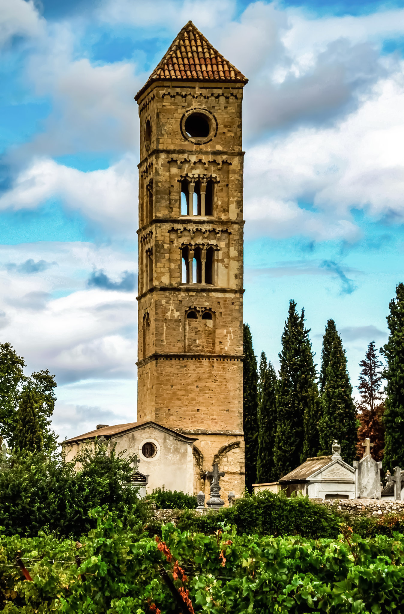 Tour Romane de Puissalicon
