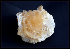 Calcite dorée Pérou (1)