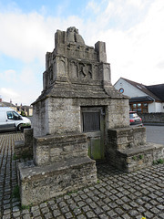 deeping st james, lincs, c15 cross base rebuilt as a c19 lock up ,maybe inc bits from the church