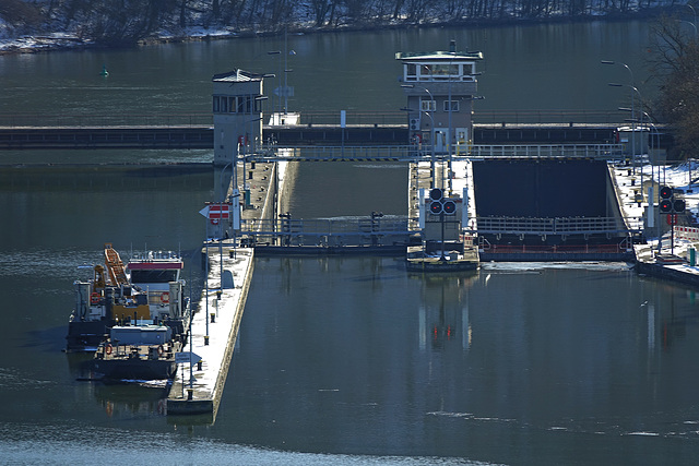 Neckar - Schleusse Hessigheim