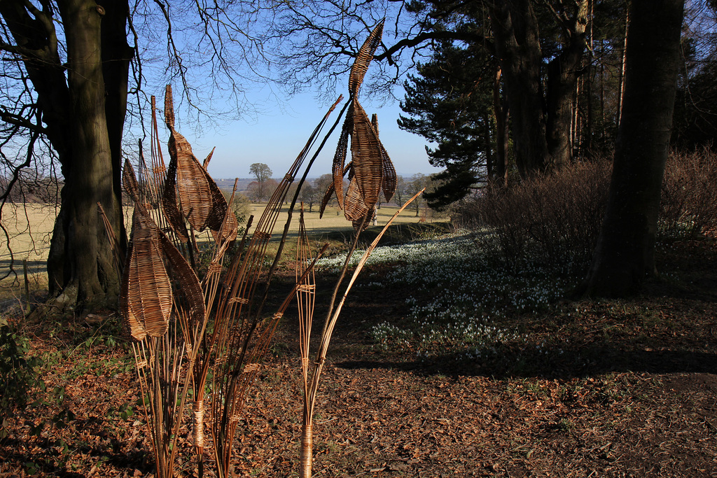 Wicker snowdrops