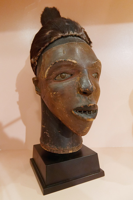 Masque-cimier anthropomorphe (Nigéria - 19e siècle)