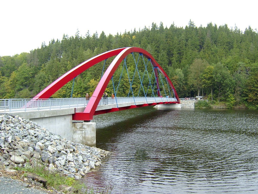 Die neue Eisbrücke über die Saale bei Burgkhammer