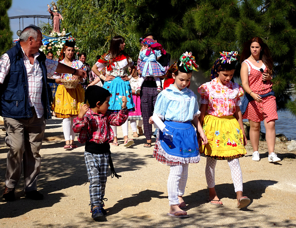 Fluvial procession of Lady of Avieiros in Vila Franca de Xira (I)