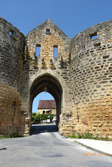 DOMME La Porte des TOURS DOMME La Porte des TOURS