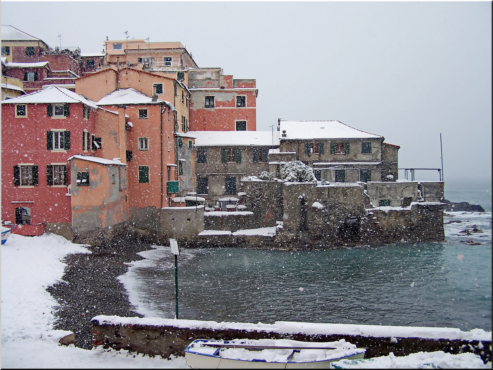 Boccadasse : nevica sul mare