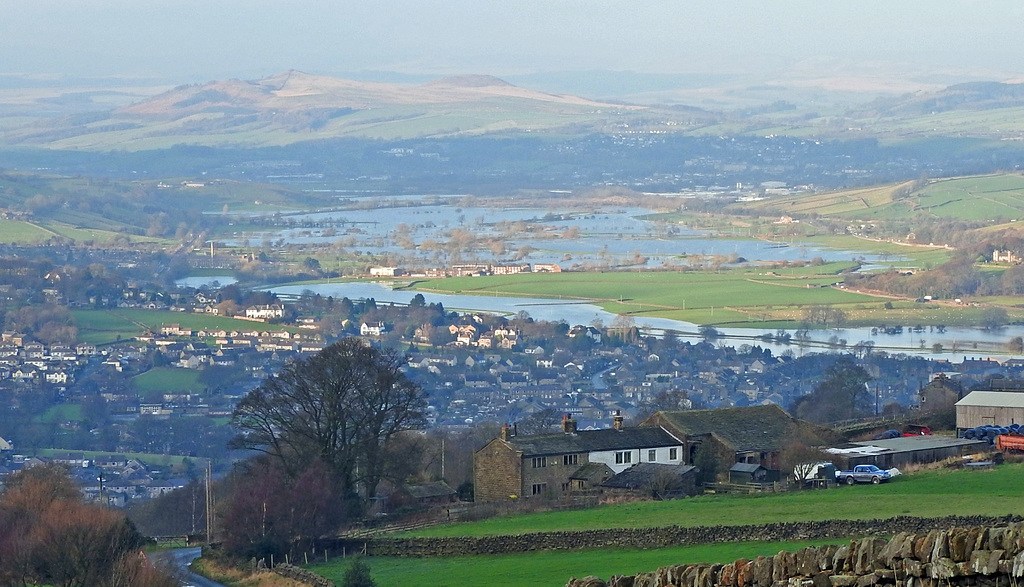 Flood plain towards Skipton.