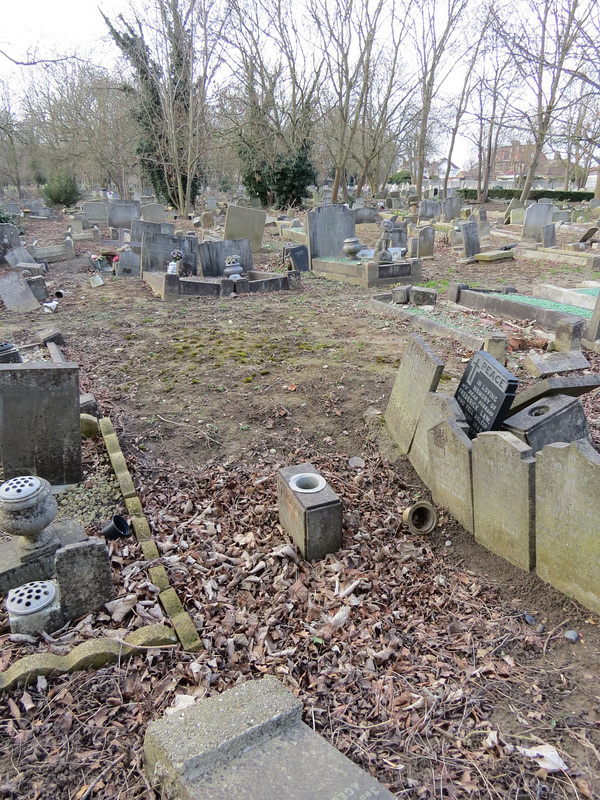 chingford mount cemetery, london