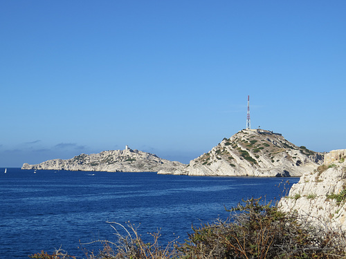 Château d'If : archipel du Frioul, au sud.