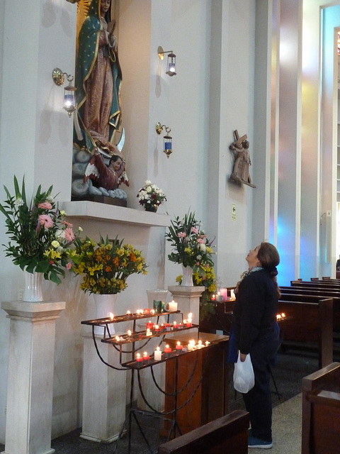 Adoration in the Parroquia Santuario Nuestra Señora de Guadalupe