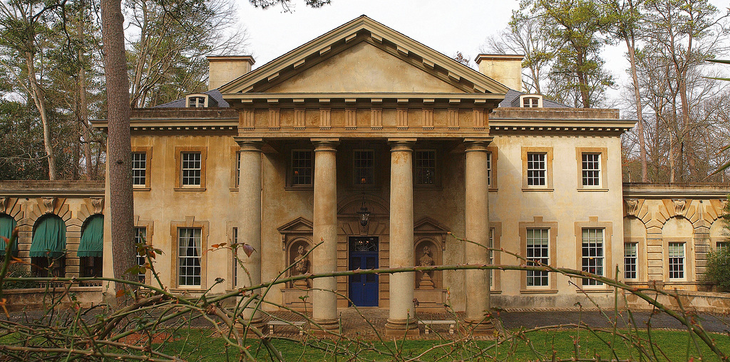Swan House