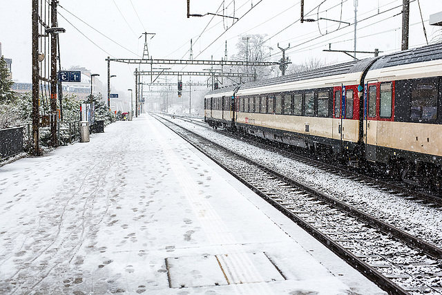 150221 Nyon gare neige 1