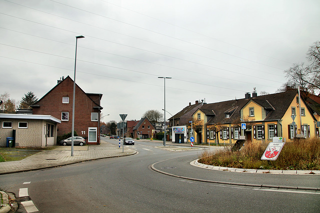 Bahnstraße, Kreisverkehr (Oberhausen-Holten) / 20.11.2021