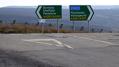 Woodhead Pass junction at Windle Edge