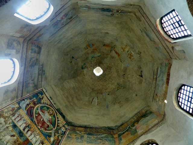 Novara - Baptistery