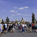 Sommer auf der Karlsbrücke in Prag (© Buelipix)