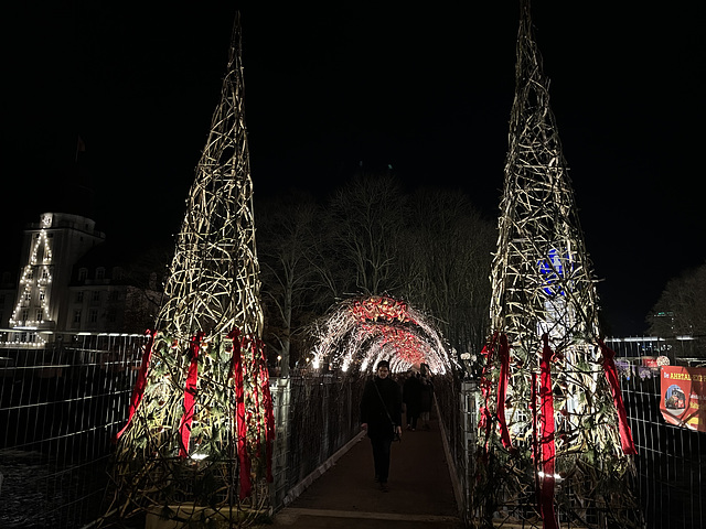 Auf dem Weg zum Weihnachtsmarkt