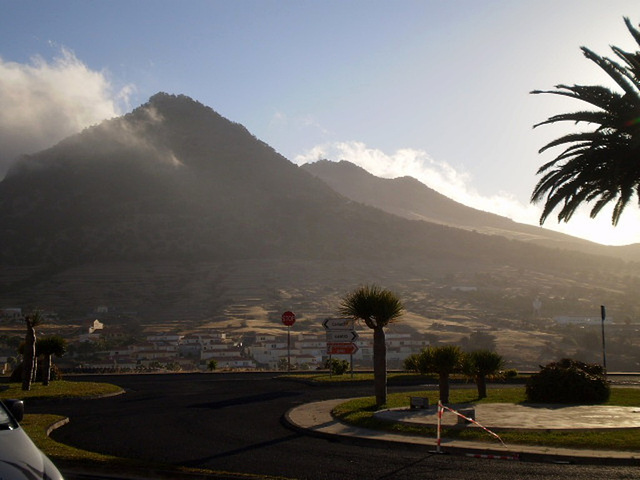 Castelo Peak (487 metres).