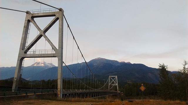 Pont suspendu et neige 4 saisons