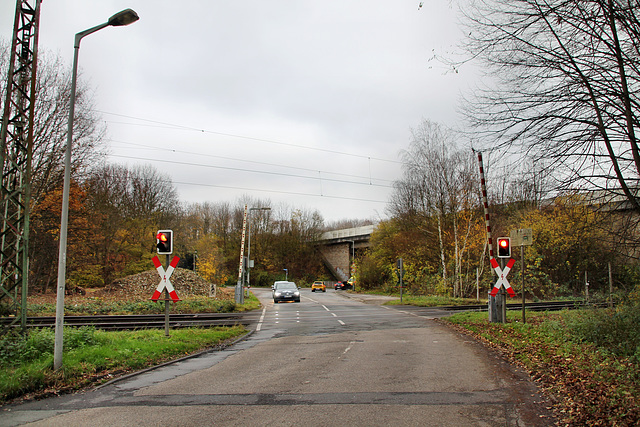 Weseler Straße, Bahnübergang (Oberhausen-Holten) / 20.11.2021