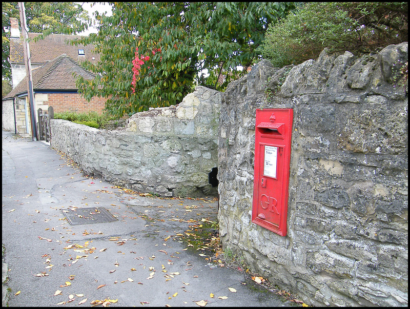 Beaumont Road post box