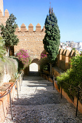 L’Alcazaba d'Almería (de l'arabe qasaba, قصبة, al kasbah, « citadelle ») est une forteresse située dans la ville éponyme en Andalousie.