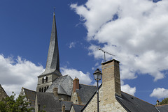 Clocher tors du Vieil Beaugé (Anjou).