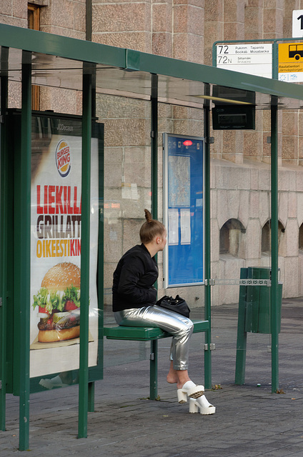 En attendant le bus